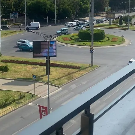 Cozy-1bd Flat 公寓